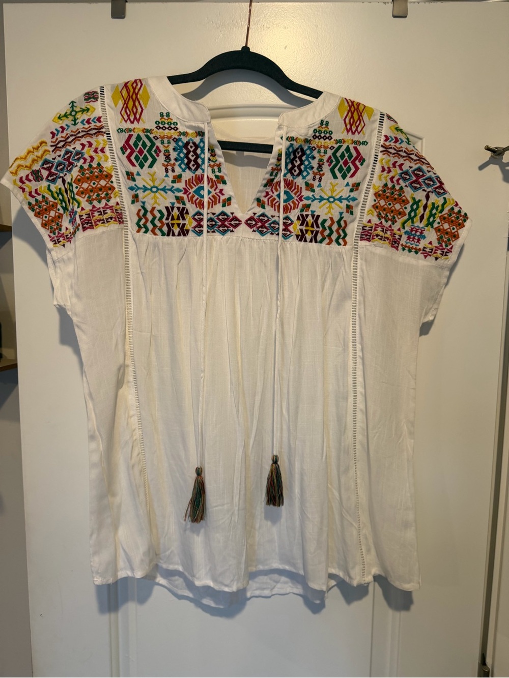 JODIFL White Embroidered Boho Tunic with Multicolor Yoke